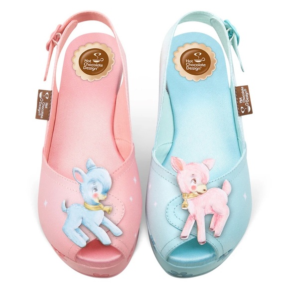 Chocolaticas® Deer Women's Sandal - Picture 3 of 5